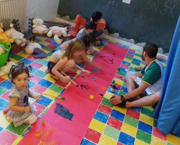Crianças na Oficina de Arte do Hotel Estância Betânia.